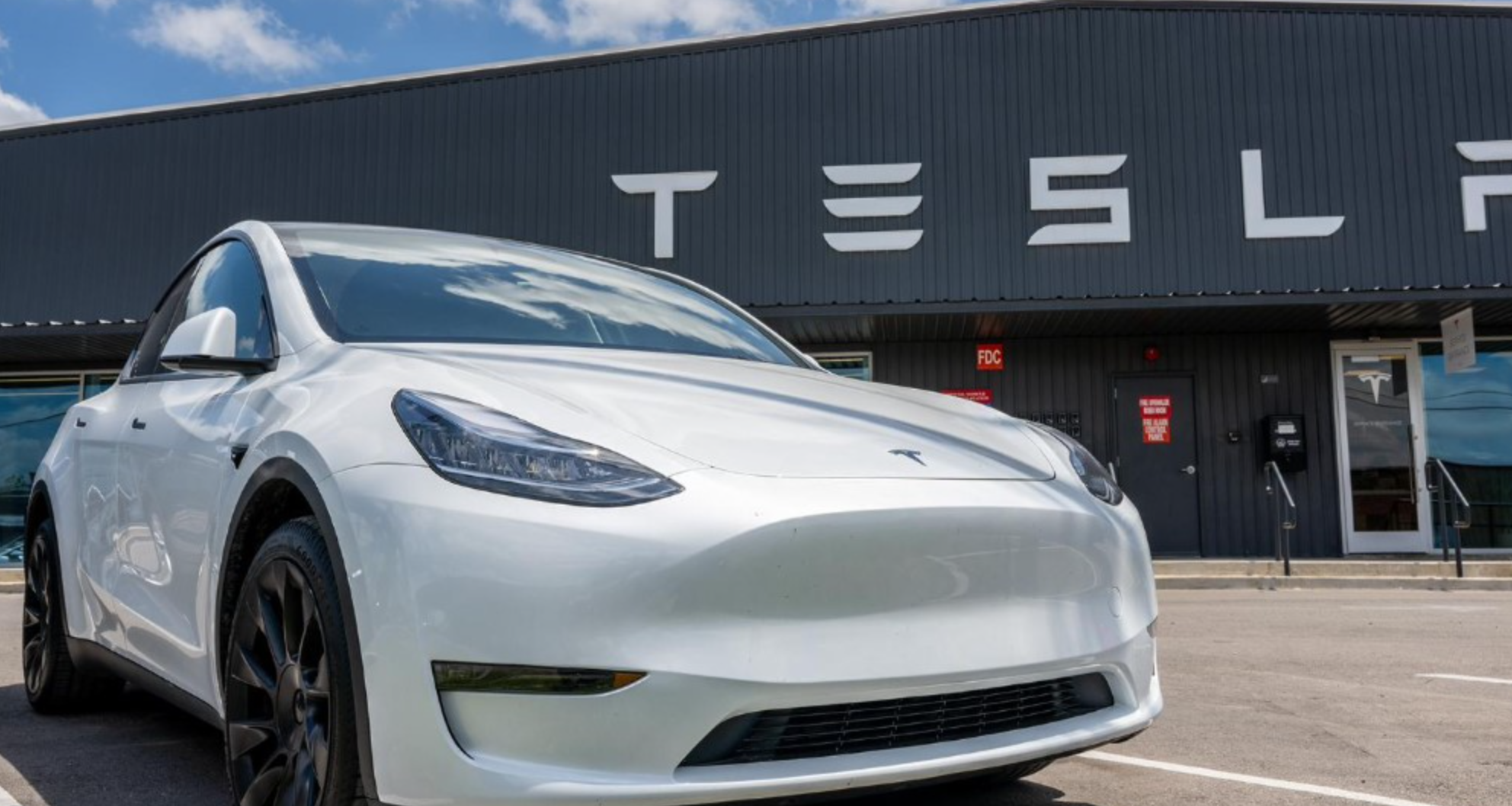 Gobierno de NL descarta cancelación del proyecto Tesla
